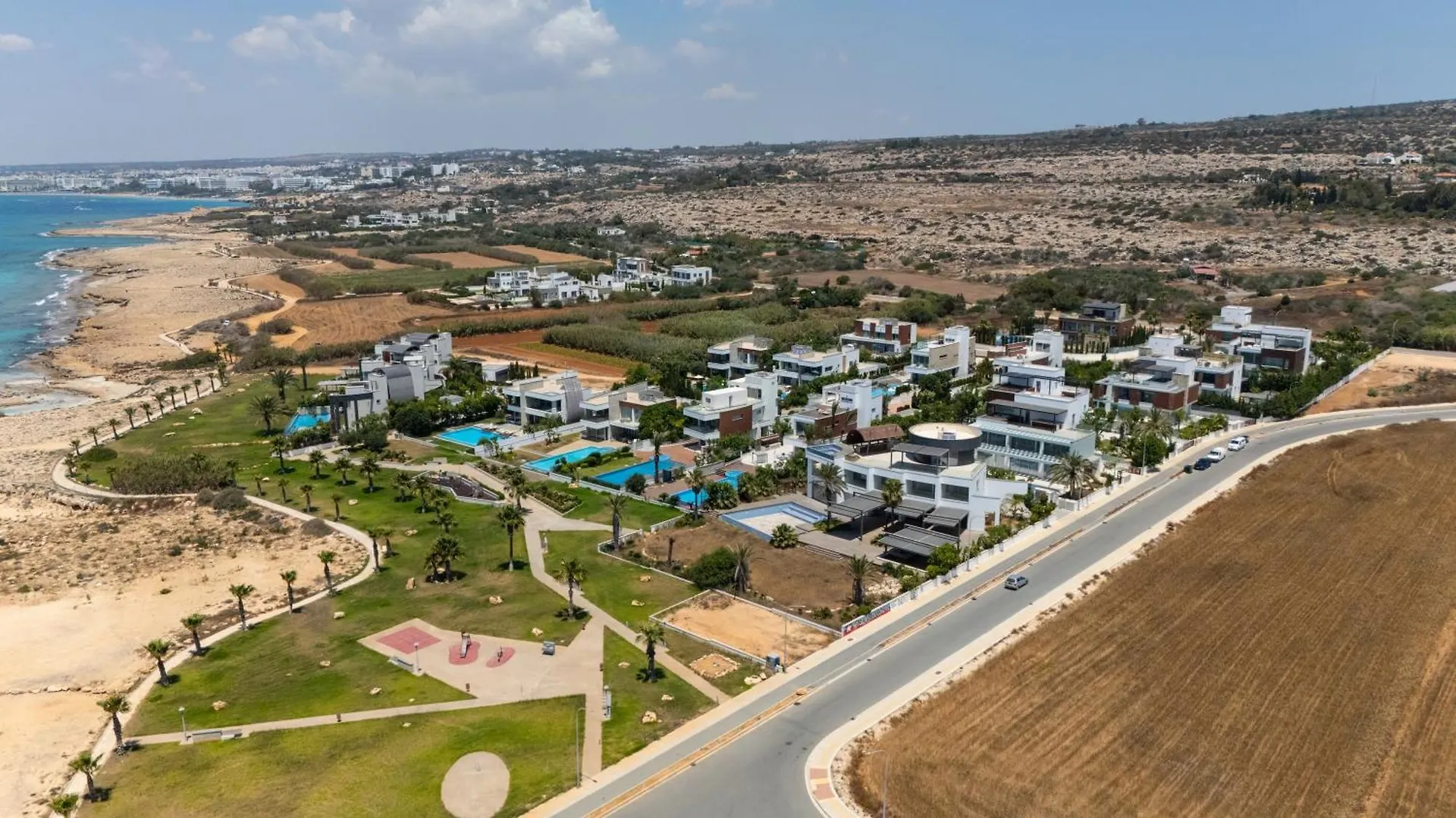 Vivo Mare 3 Bedroom Villas أيا نابا