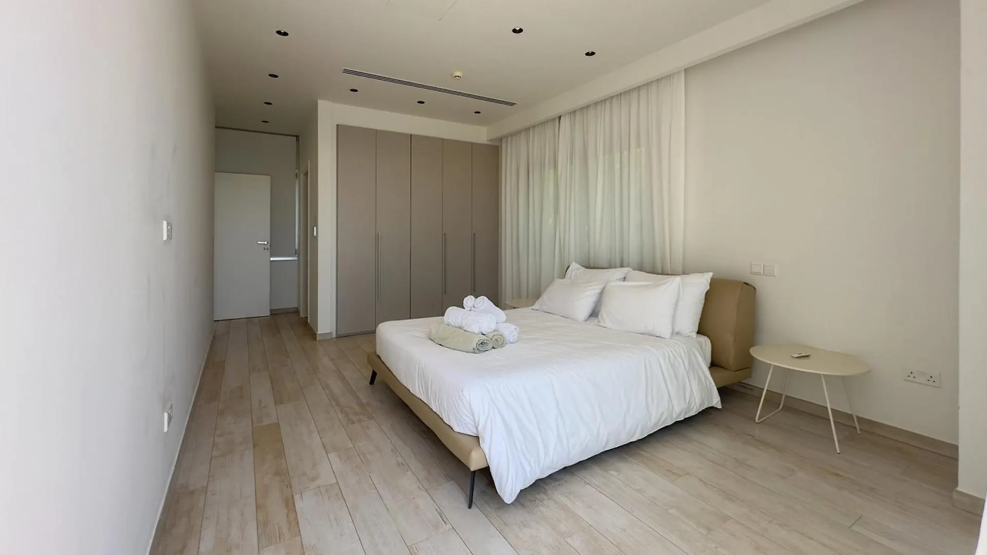 Vivo Mare 3 Bedroom Villas أيا نابا